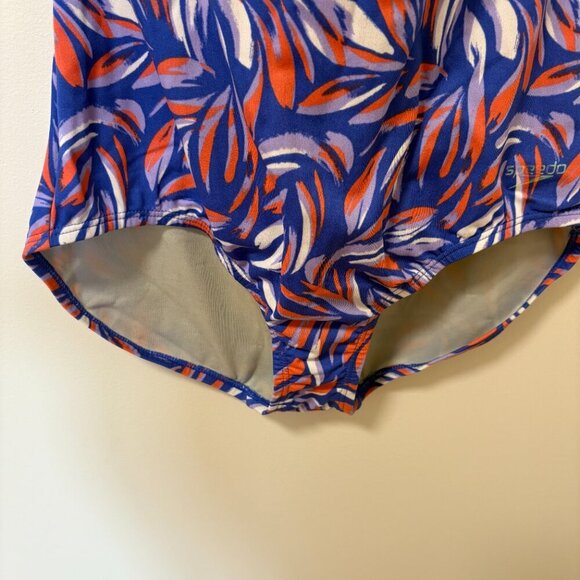 SPEEDO Women's Printed Halter One Piece Swimsuit Size 8 Blue Red Endurance NWT - Picture 6 of 12